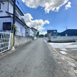 東側道路