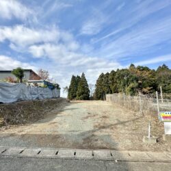 東側道路